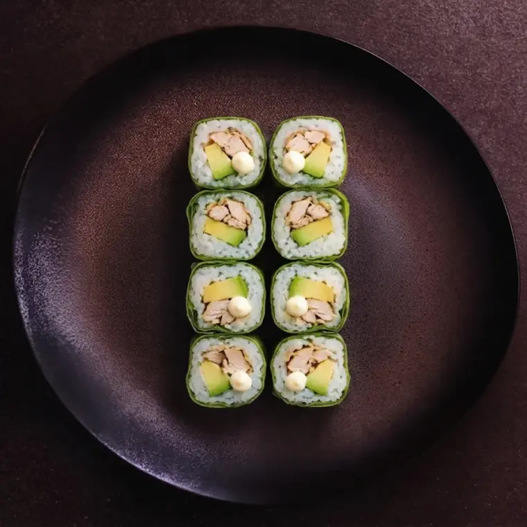 SPRING ROLL POULET AVOCAT MAYO x8
