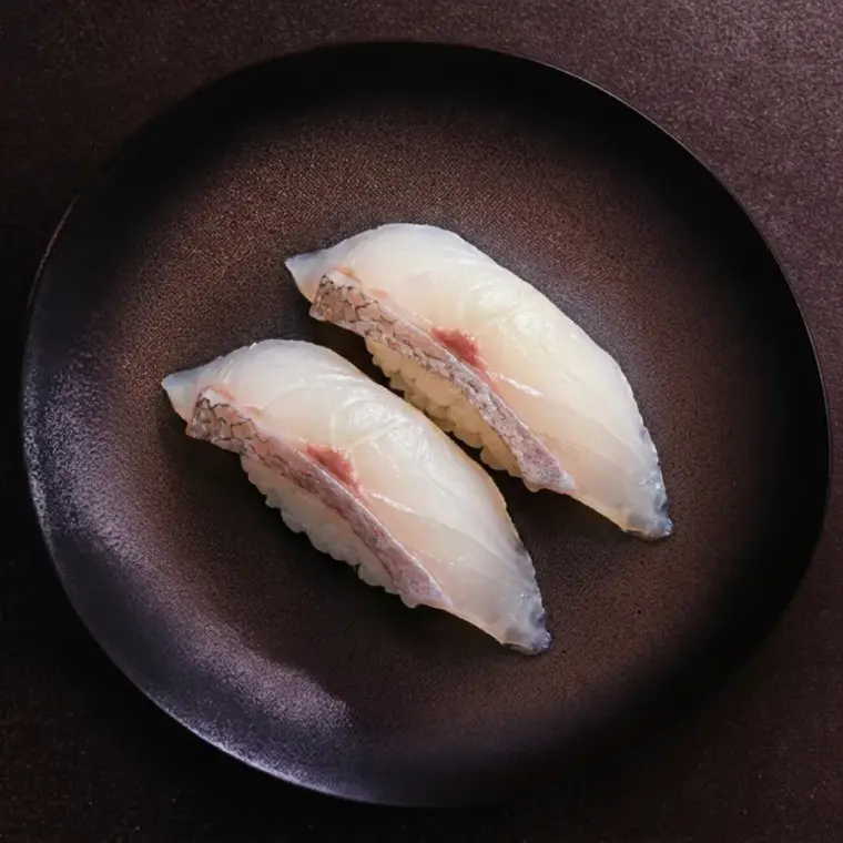 SUSHI DAURADE x2